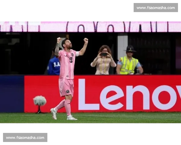 波尔图后卫莫拉：防守梅西是生涯殊荣，他用任意球诠释传奇